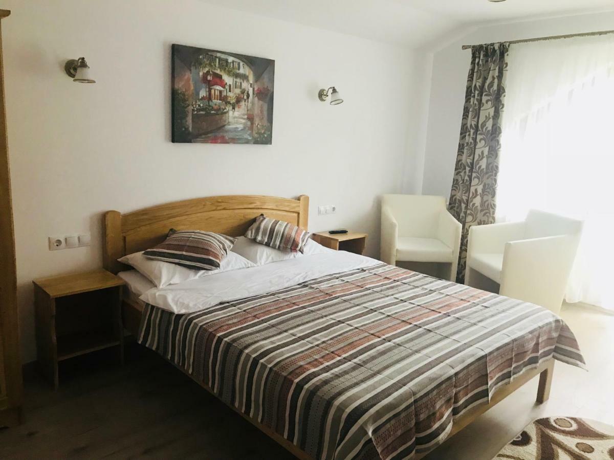 Casa Andra Hotel Slănic-Moldova Екстериор снимка
